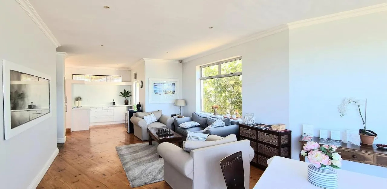 Finchley Guesthouse In Camps Bay Le Cap